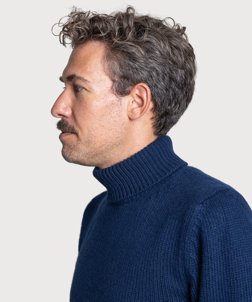 Schwerer Rollkragenpullover