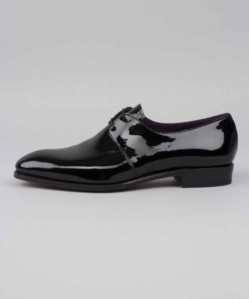 Shoes for shop smoking suit
